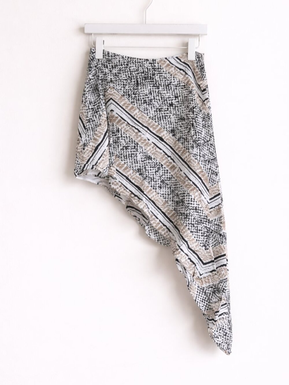 BCBGeneration White Black Beige Geometric Print Asymmetric Midi Skirt